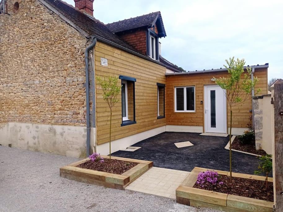 Maison De Campagne Avec Cour Sées 外观 照片